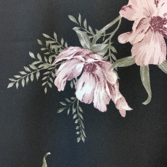 Black floral dress perfect for corporate/casual/dressy-WORN ONCE - Picture 4 of 4